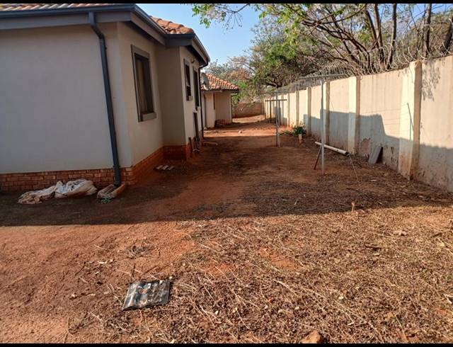 4 BEDROOM HOUSE FOR SALE IN HESTEAPARK